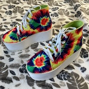 Tie Dye Platforms